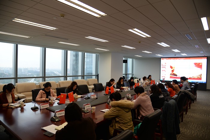 1.7发快讯 股份公司开展工会制度培训.jpg