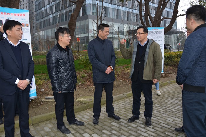 1579595159645343iXcC.jpg 1.21发快讯 区领导一行赴管网检测项目现场开展春节前安全检查.jpg